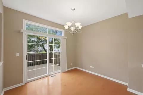 5451 Mcdonough Rd, Hoffman Estates, IL 60192 photo 9