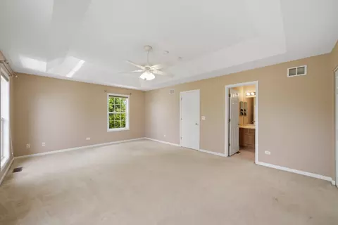 5451 Mcdonough Rd, Hoffman Estates, IL 60192 photo 22