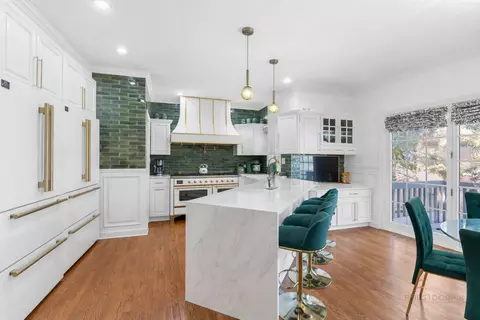 Kitchen - 406 Kenmare Dr, Burr Ridge, IL 60527 photo 1 of 4