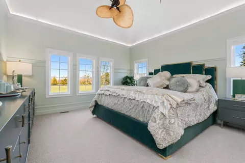 Bedroom - 406 Kenmare Dr, Burr Ridge, IL 60527 photo 1 of 4