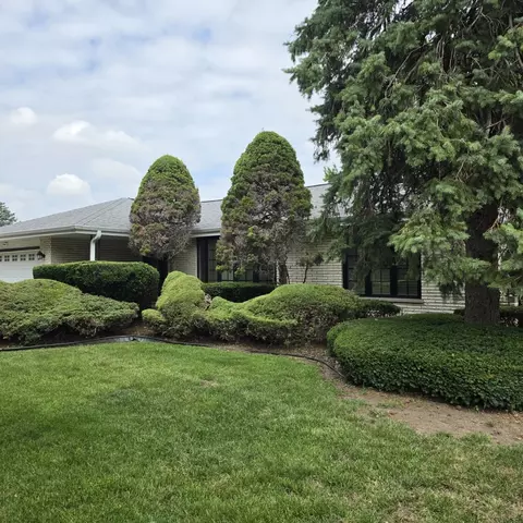 7644 Cashew Dr, Orland Park, IL 60462