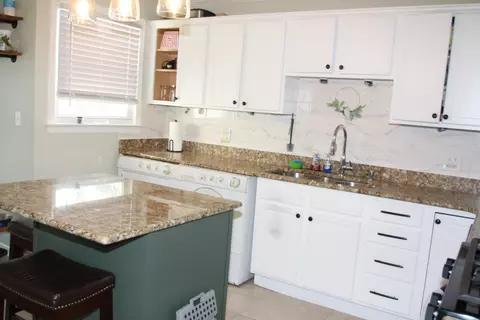 3103 Martin Ln, Rolling Meadows, IL 60008 photo 4