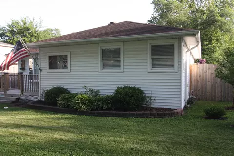 3103 Martin Ln, Rolling Meadows, IL 60008 photo 2