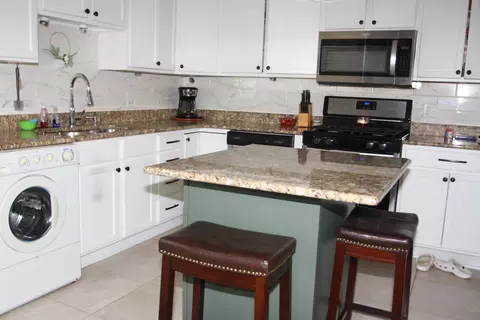 3103 Martin Ln, Rolling Meadows, IL 60008 photo 7