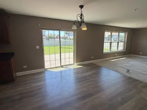 4521 203rd St, Matteson, IL 60443 photo 8
