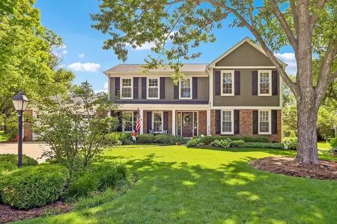720 Oxbow Ln, Barrington, IL 60010