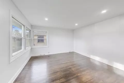 Living - 16450 Honore Ave, Markham, IL 60428 photo 1 of 3