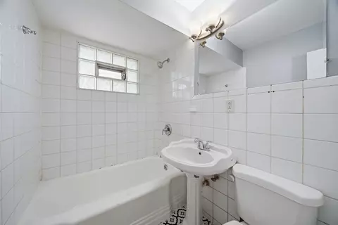 Bath - 14935 Evers St, Dolton, IL 60419 photo 3 of 4