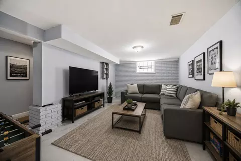 Living - 14935 Evers St, Dolton, IL 60419 photo 3 of 5