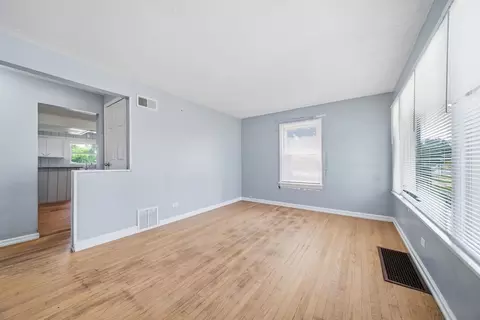 Living - 14935 Evers St, Dolton, IL 60419 photo 5 of 5