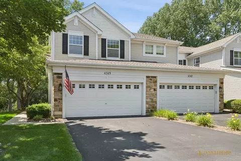 4349 Waters Edge Dr, Island Lake, IL 60042