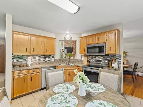 3476 Valley Woods Dr, Cherry Valley, IL 61016 photo 13