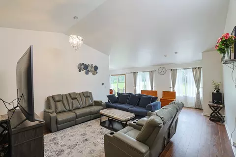 Living - 39764 Waterloo Dr, Beach Park, IL 60083 photo 1 of 3