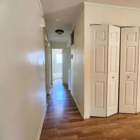 Entry Way - 245 E Dennis Rd, Wheeling, IL 60090 photo 1 of 1