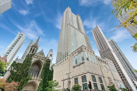 132 E Delaware Pl #5906, Chicago, IL 60611