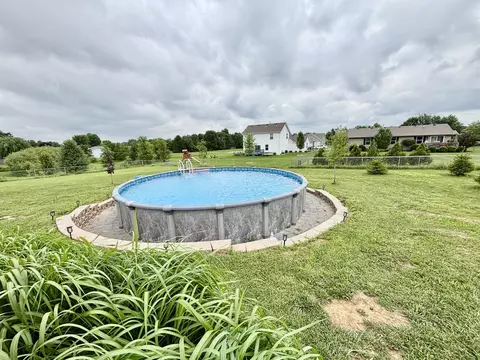 205 Sundance Trl, Capron, IL 61012 photo 29