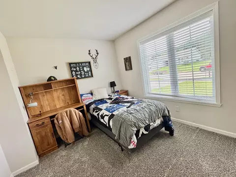 205 Sundance Trl, Capron, IL 61012 photo 15