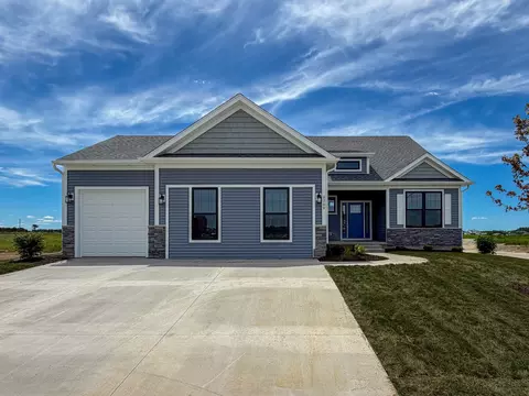 6709 Faiths Way, Bettendorf, IA 52722