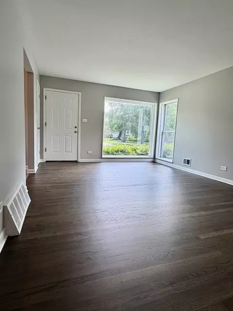 Living - 1820 169th St, Hazel Crest, IL 60429 photo 1 of 3