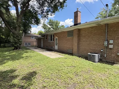 Exterior - 1820 169th St, Hazel Crest, IL 60429 photo 5 of 5