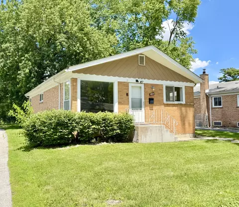 Exterior - 1820 169th St, Hazel Crest, IL 60429 photo 2 of 5