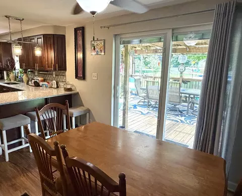 Dining - 110 N Seigel St, Lostant, IL 61334 photo 1 of 2