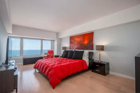 Bedroom - 175 E Delaware Pl #7201-7202, Chicago, IL 60611 photo 1 of 5