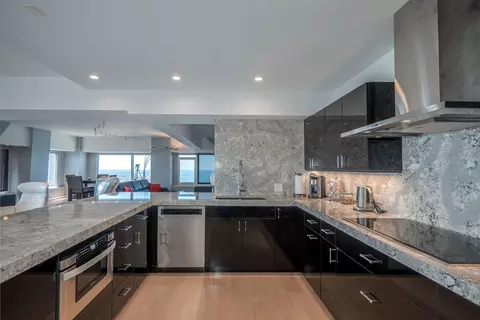Kitchen - 175 E Delaware Pl #7201-7202, Chicago, IL 60611 photo 3 of 4