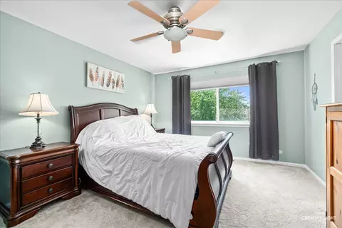 Bedroom - 1683 Seaton Ln, Elgin, IL 60123 photo 2 of 4