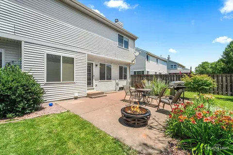Exterior - 1683 Seaton Ln, Elgin, IL 60123 photo 3 of 3