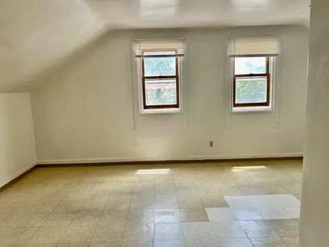 Living - 2848 E 79th St, Chicago, IL 60649 photo 2 of 2