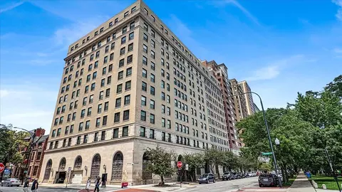2100 N Lincoln Park W #3FN, Chicago, IL 60614