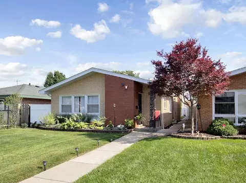 4339 W 83rd St, Chicago, IL 60652