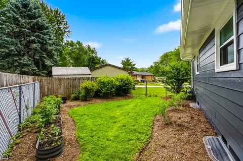 1978 N Fork Cir, Elgin, IL 60123 photo 40