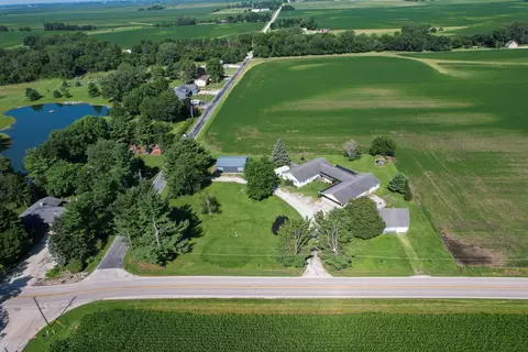 122 County Road 2150 N, Mahomet, IL 61853