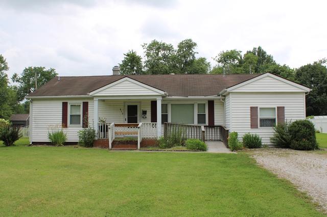615 N Indiana Ave, Salem, IL 62881