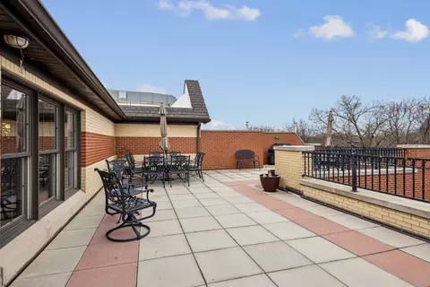 Other - 10 E Burlington St #2B, Riverside, IL 60546 photo 6 of 9