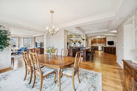 Dining - 10 E Burlington St #2B, Riverside, IL 60546 photo 3 of 4