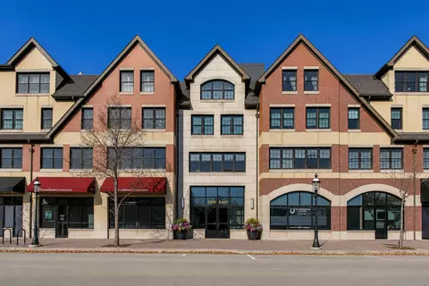 Other - 10 E Burlington St #2B, Riverside, IL 60546 photo 1 of 12
