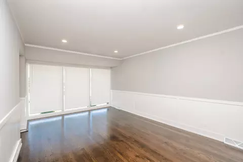 1307 E 88th St, Chicago, IL 60619 photo 3