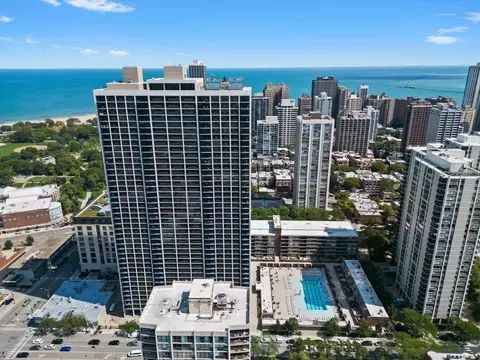 1560 N Sandburg Ter #2708J, Chicago, IL 60610