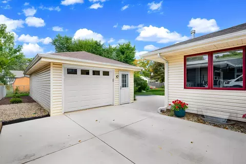 6 Wilmette Dr, Normal, IL 61761 photo 38
