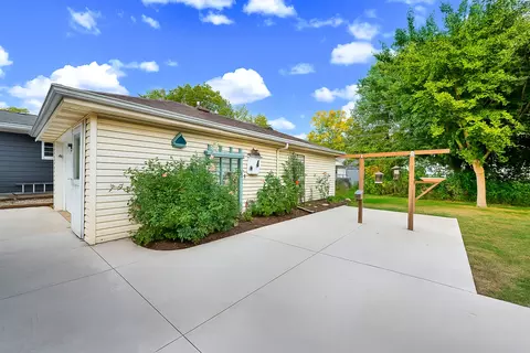 6 Wilmette Dr, Normal, IL 61761 photo 5