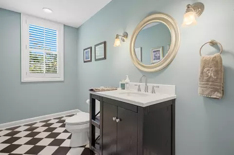 Bath - 233 Valley Rd, Trout Valley, IL 60013 photo 1 of 5
