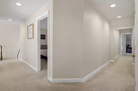 Entry Way - 233 Valley Rd, Trout Valley, IL 60013 photo 4 of 4