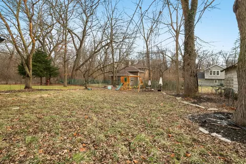 825 Cherry Ln, Thornton, IL 60476 photo 32