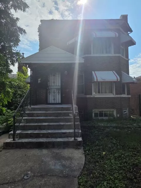 9737 S Prairie Ave, Chicago, IL 60628