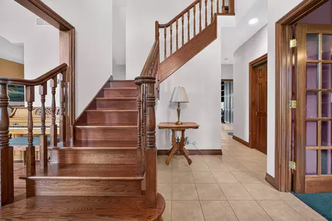 Entry Way - 402 Northridge Cc Ests, Normal, IL 61761 photo 1 of 3