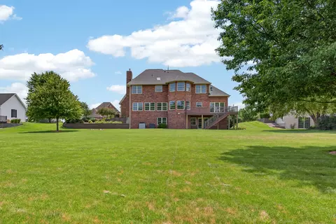 Exterior - 402 Northridge Cc Ests, Normal, IL 61761 photo 7 of 10