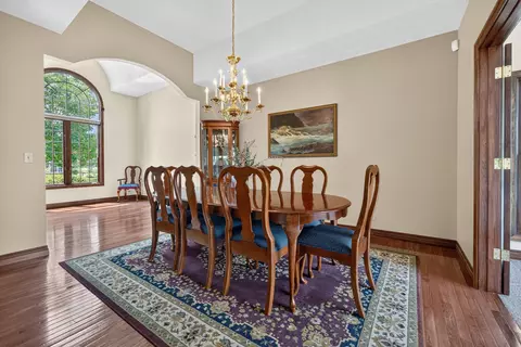 Dining - 402 Northridge Cc Ests, Normal, IL 61761 photo 2 of 4